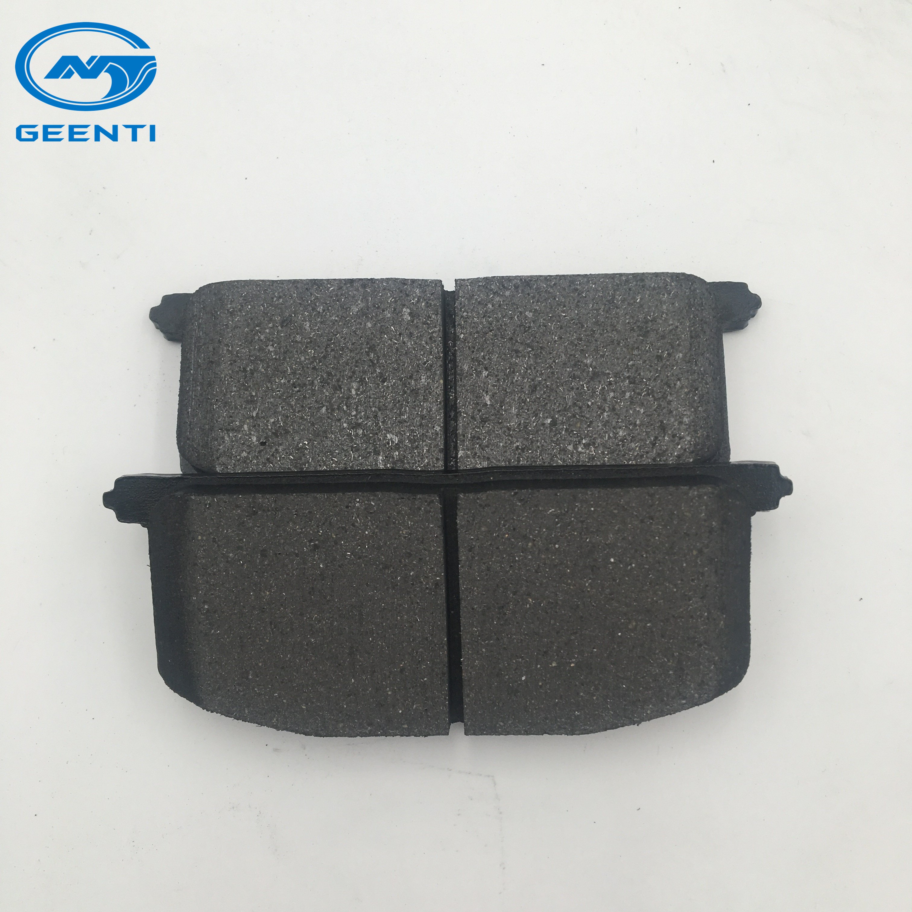 China Supplier High Quality Semi-metallic Black Front Alxe Brake Pad 04465-21010 A-113K